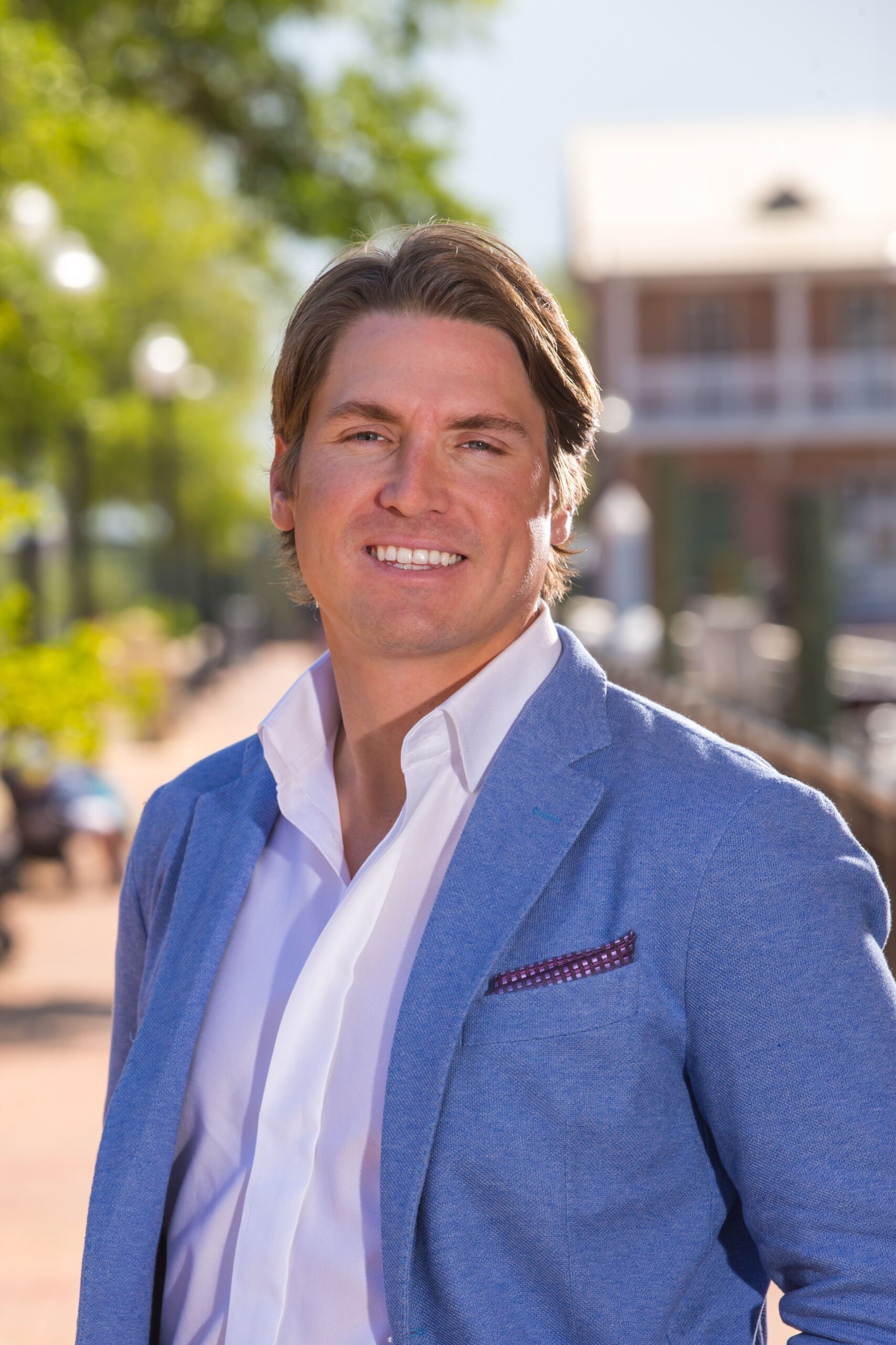 Headshot of Graham Guirl​